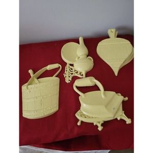 Vintage 1966 Sexton Cast Metal Wall Decor Iron Oil Lamp Bellows bucket